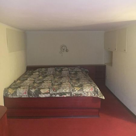 Apartment Red Lane 9 Одесса Экстерьер фото
